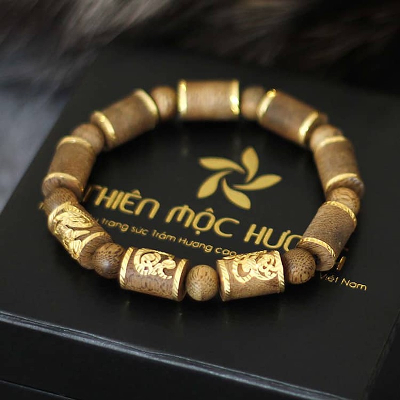 Vòng Trầm Hương Bọc Vàng Phúc Lộc Thọ – Trầm Tốc Việt Nam